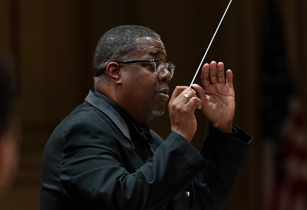 Portrait of IN UNISON chorus director, Kevin McBeth