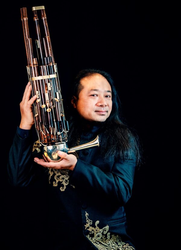 Sheng player Wu Wei