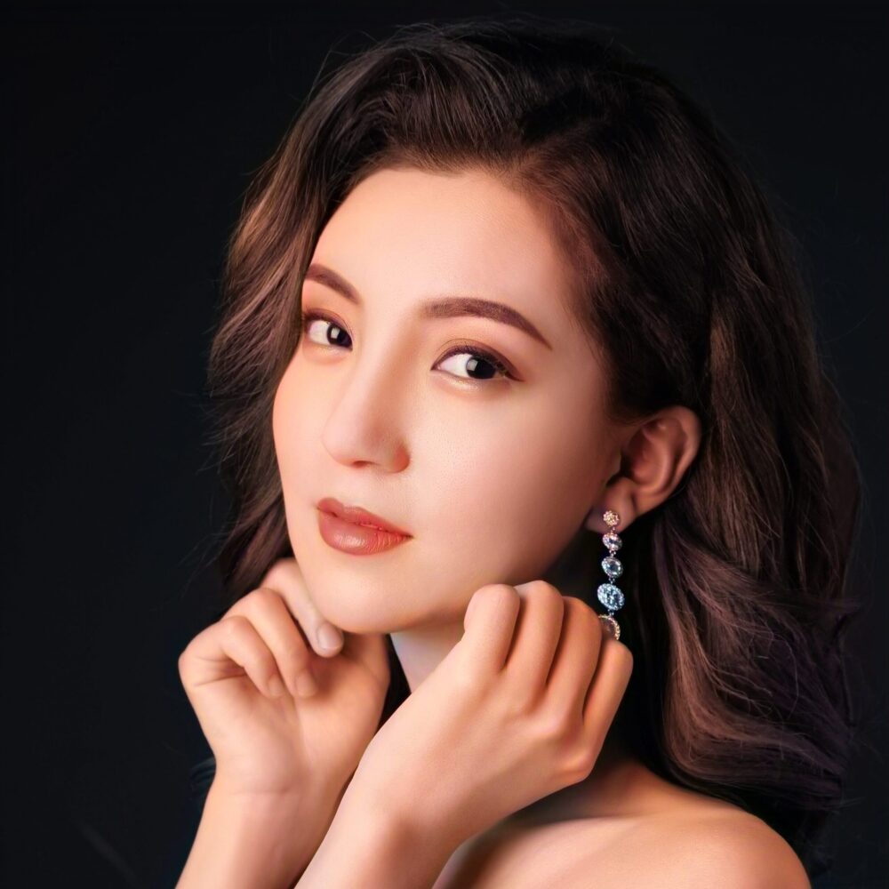 Soprano Mei Gui Zhang