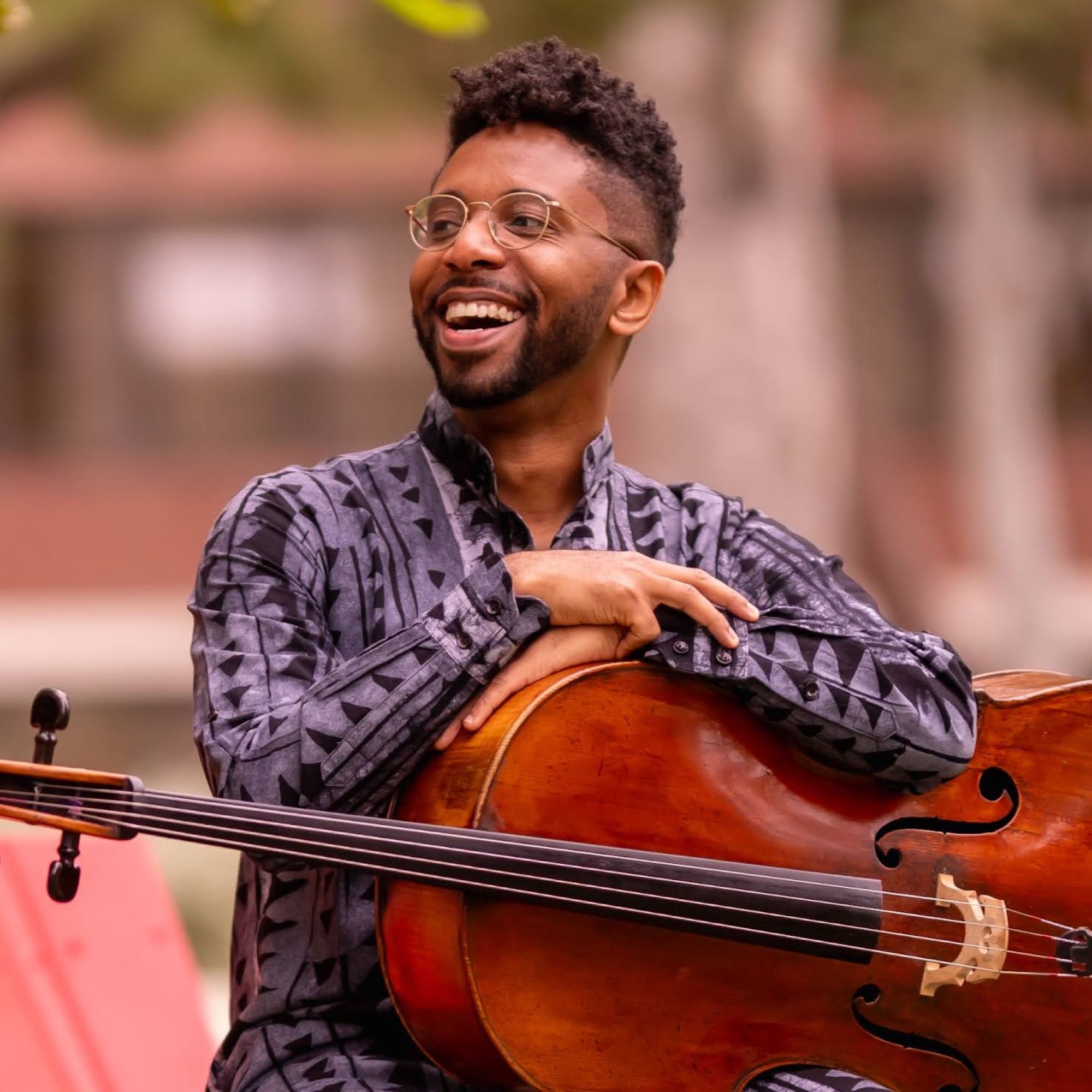 Cellist Seth Parker Woods