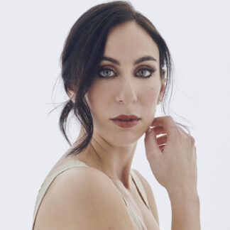 Soprano Elizabeth Sutphen